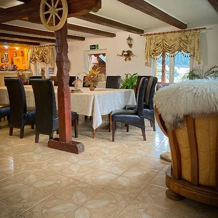 Pensiunea Adam Si Eva Holiday home *